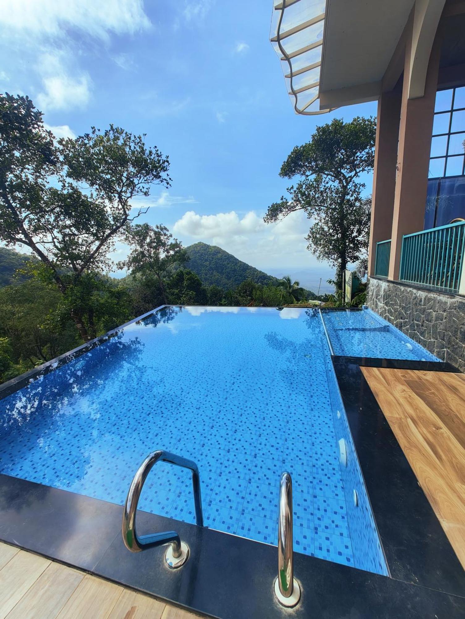 Mount Stratus Resort Vayalada Balussery Εξωτερικό φωτογραφία